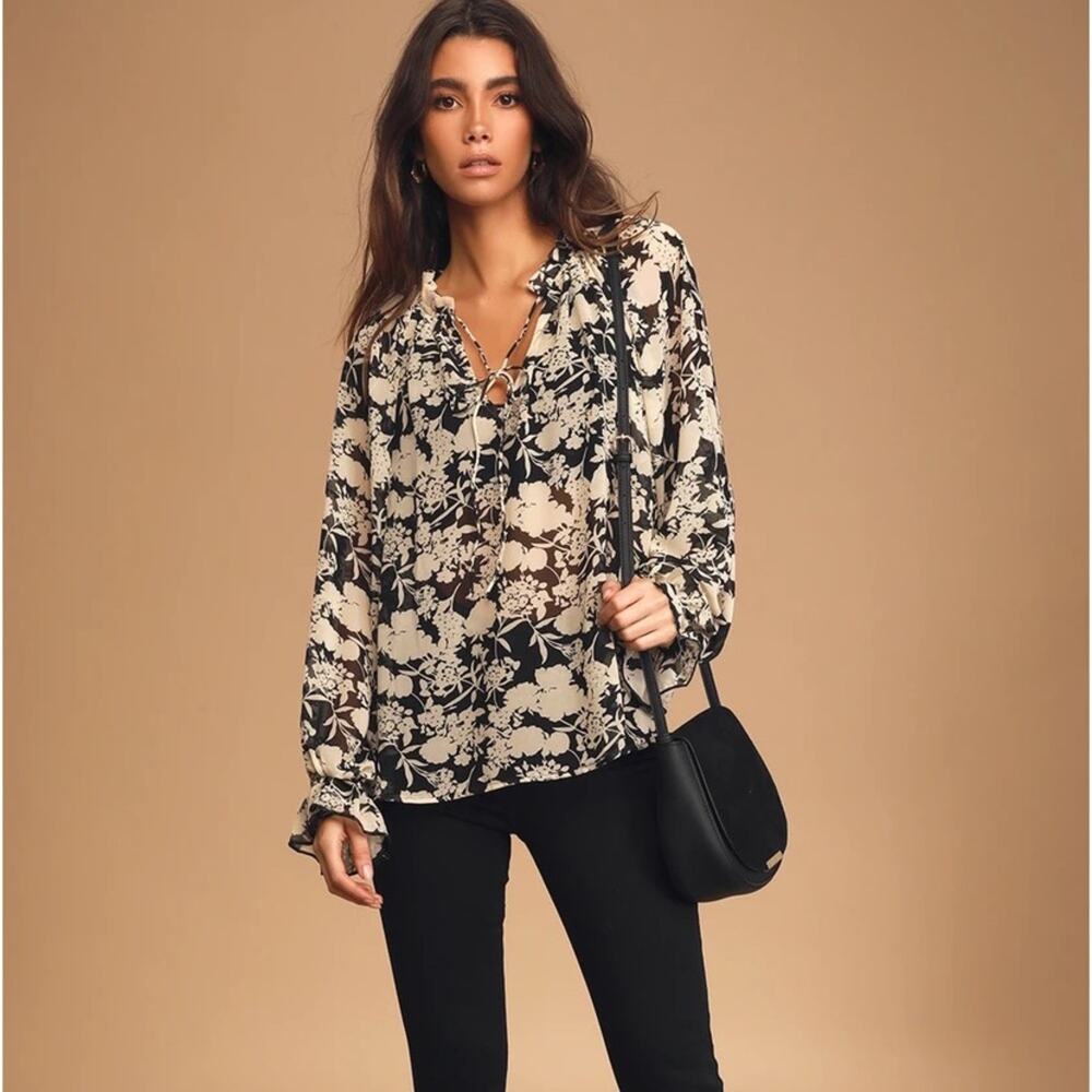 Lulus‎ Moments with You Black and Cream Floral Print Long Sleeve Top